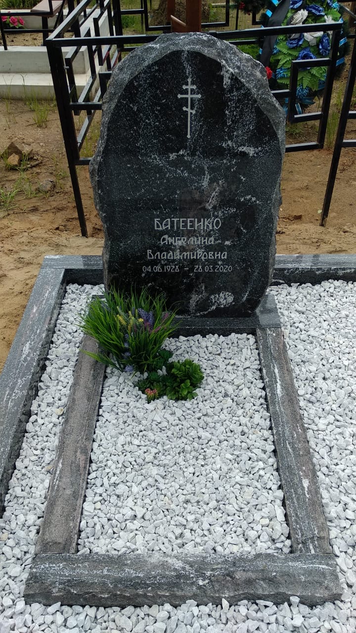 Тонкий крест на памятник 93006