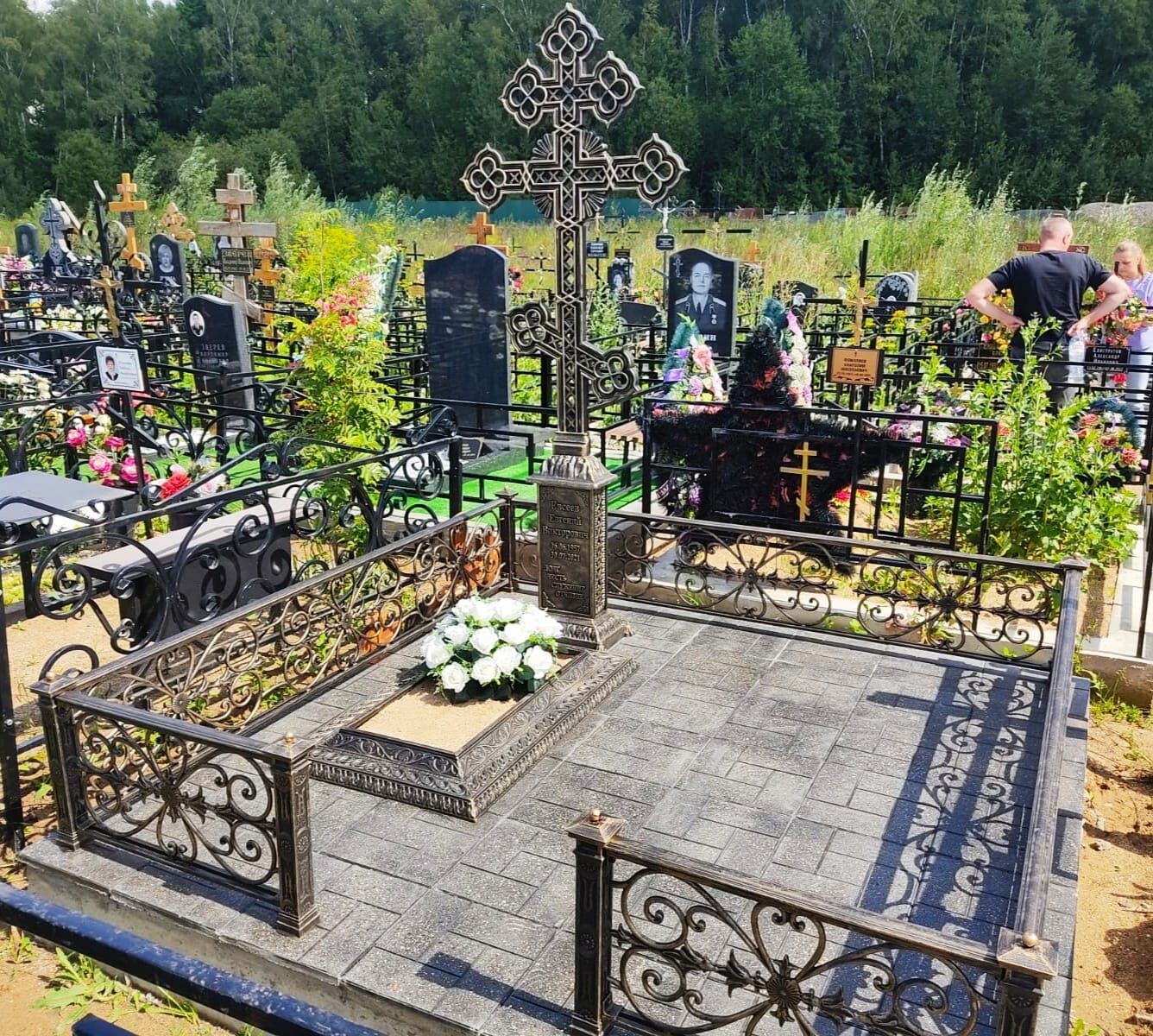 Ограда из чугуна на могилу 82926