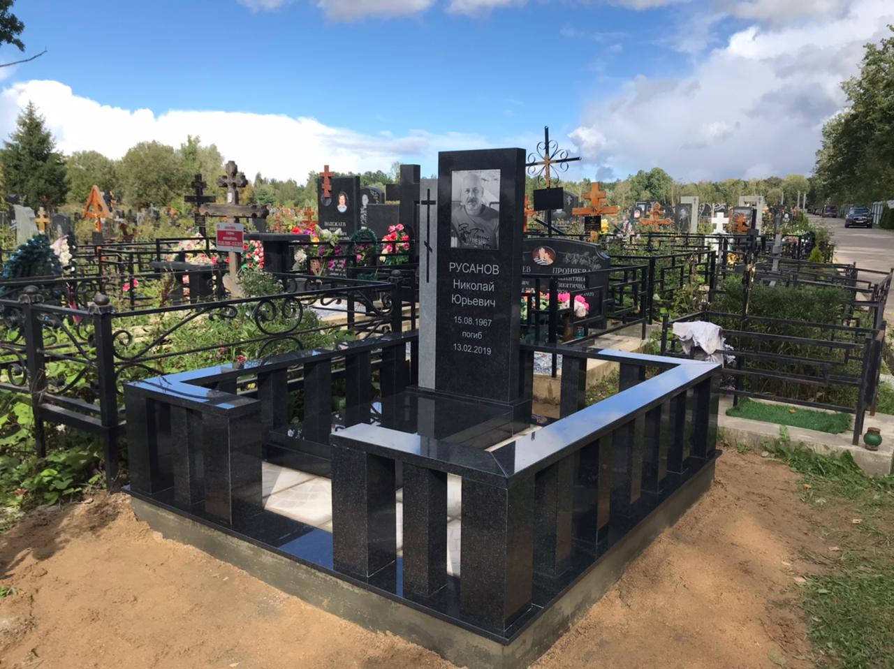 Элитный цоколь на могилу 22154