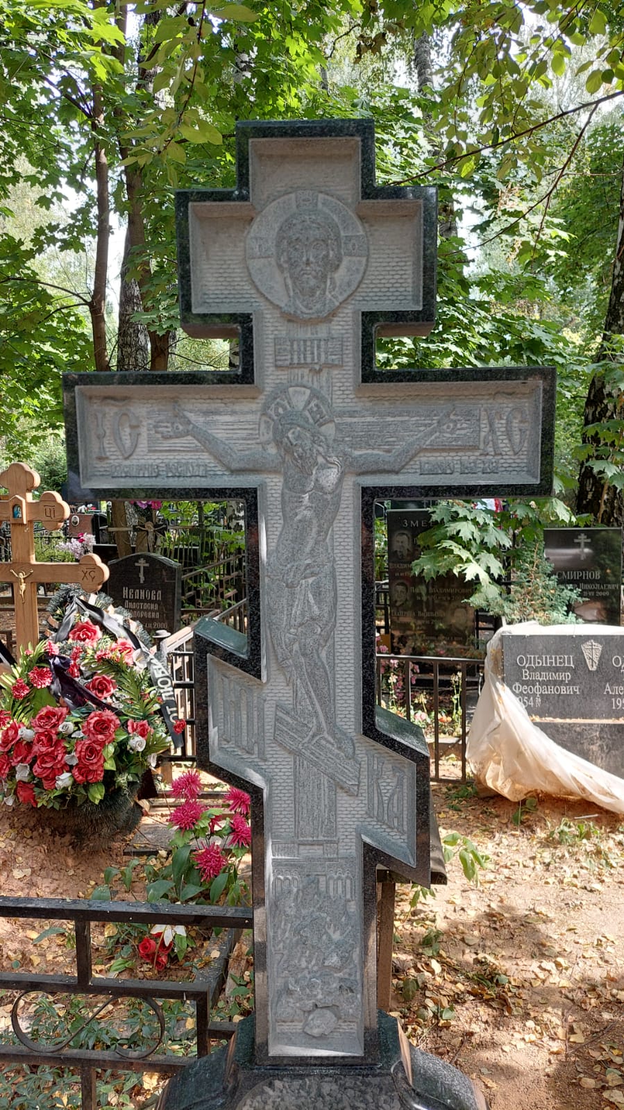 Памятник-крест № 18428