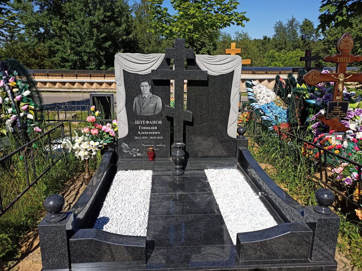 Цоколь на могилу 22123