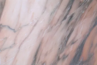 Розовый Саянский мрамор для памятника