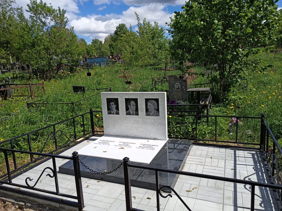 Кованая ограда на кладбище 34004