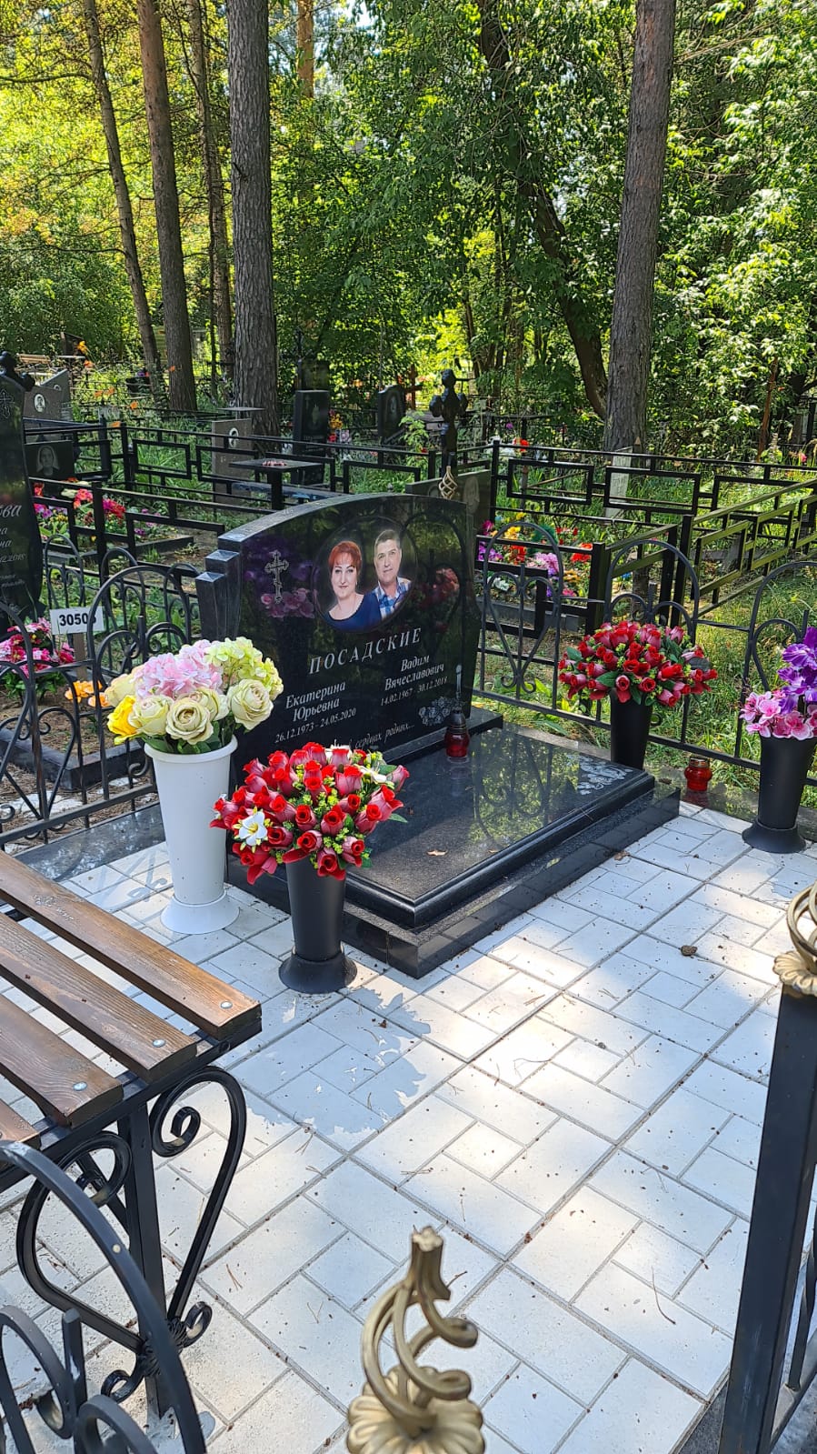 Тротуарная плитка для избавления от травы на кладбище 50005