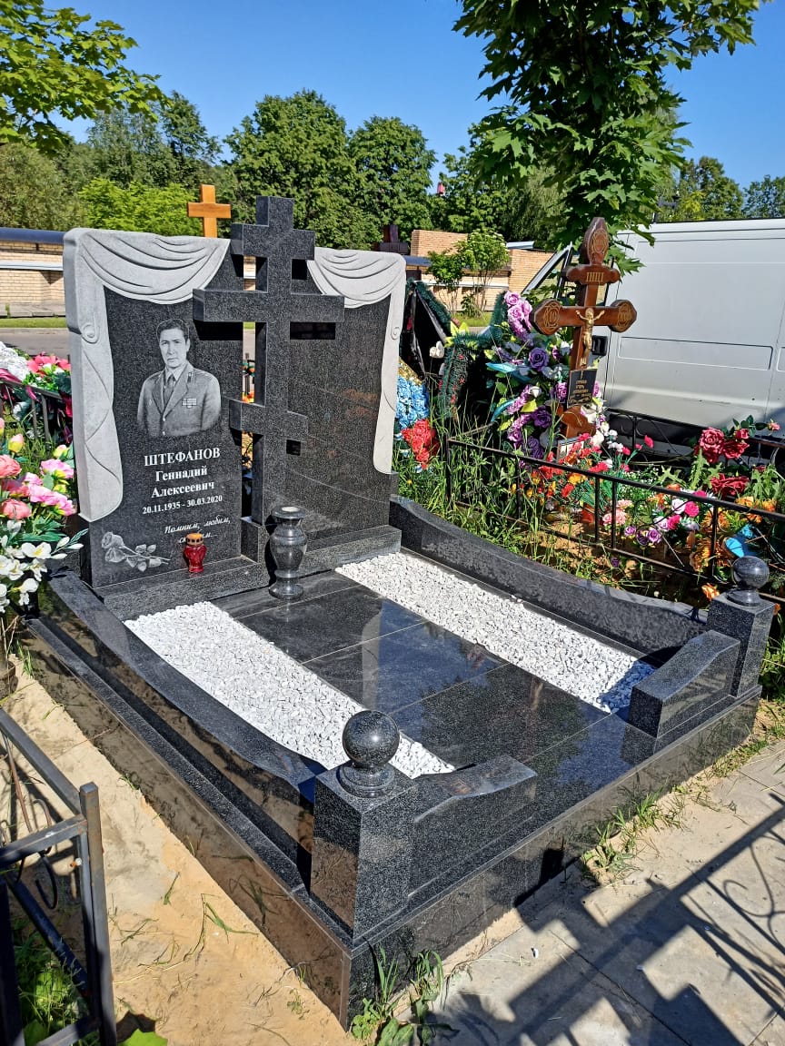 Цоколь на могилу 22123