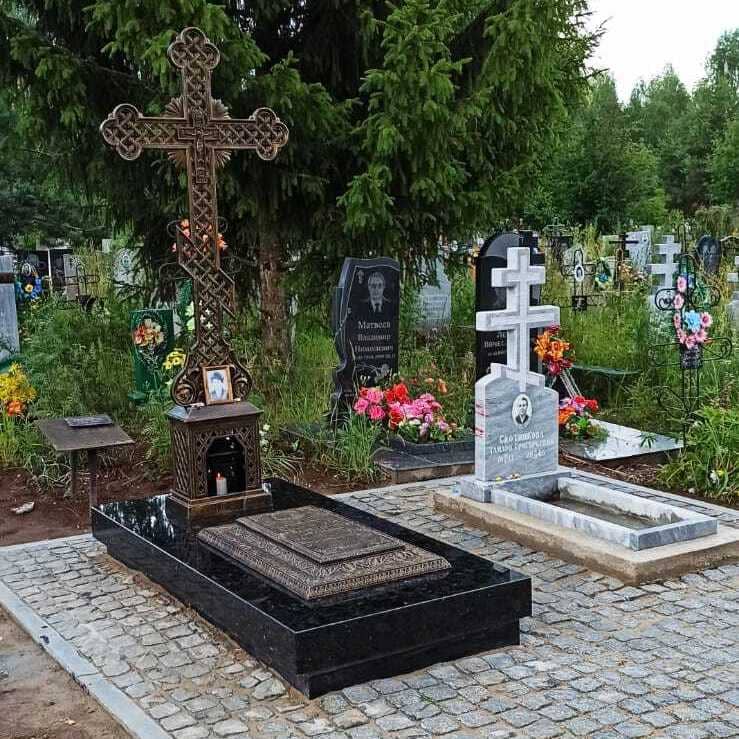 Крест чугунный 83015