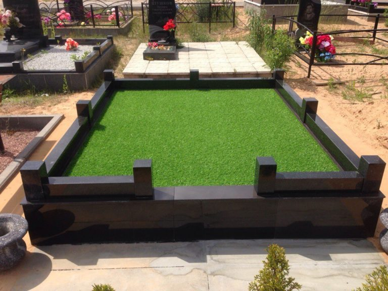 Газон натуральный и искусственный на могилу 90001