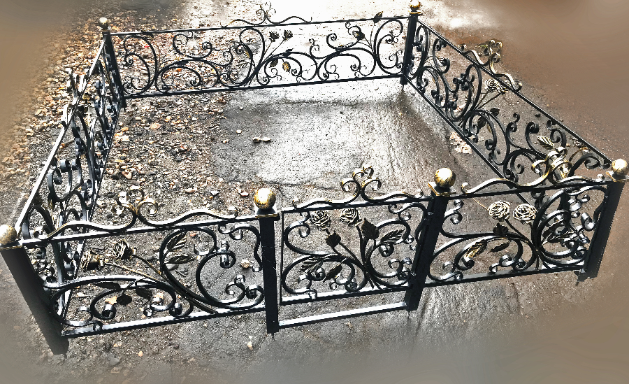 Ограда с коваными розами 34041