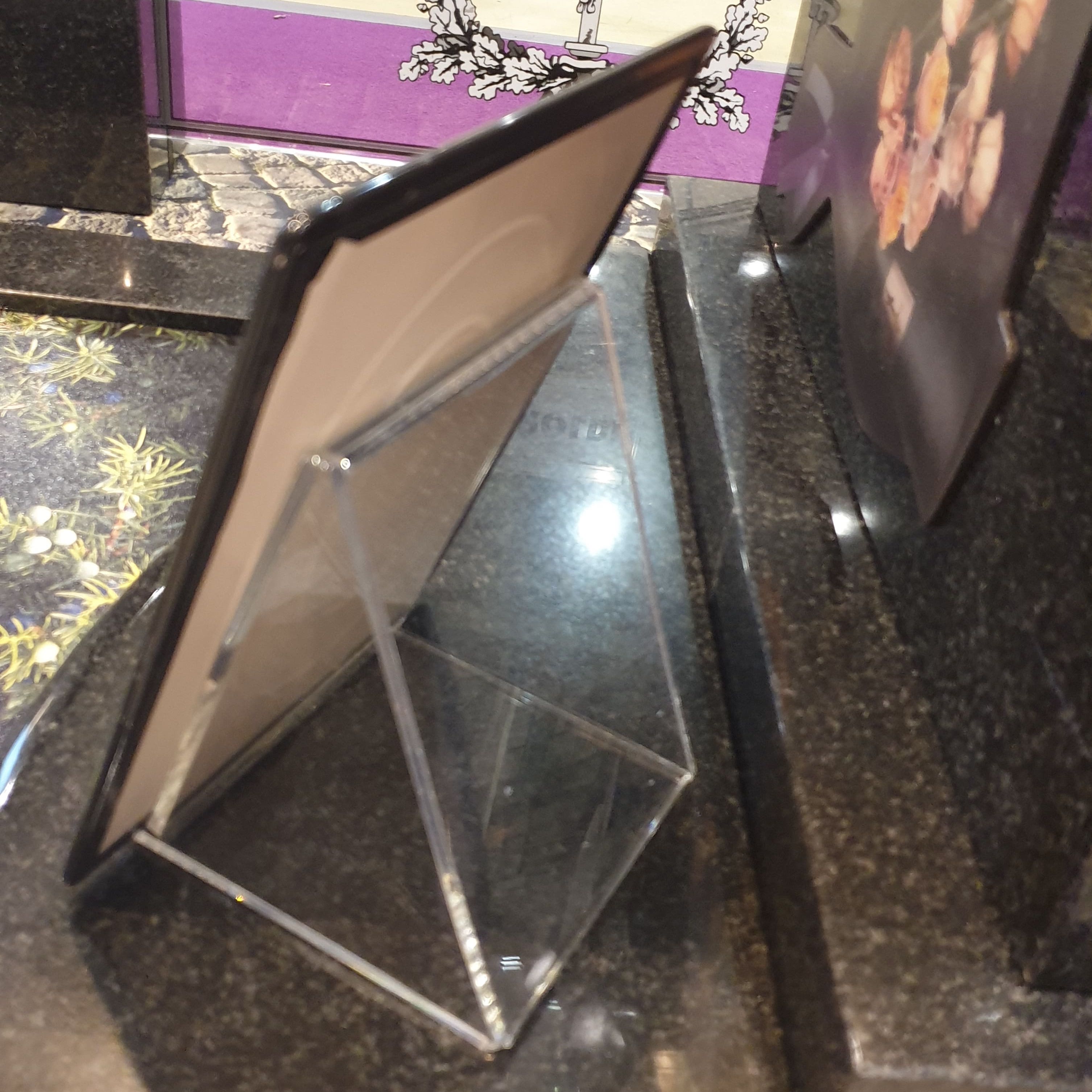 Подставка под портрет на памятник из акрилового стекла