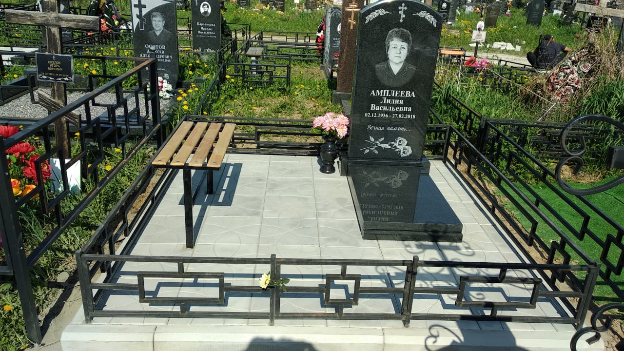 Благоустройство могилы серой плиткой 60010