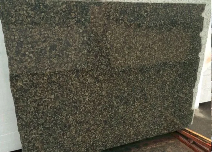 Плита для памятника из гранита Балтик Грин