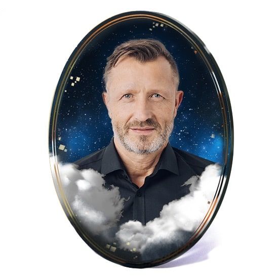 Фото с облаками на памятник 92213