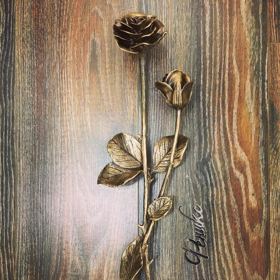 Розы из бронзы на памятник 82108