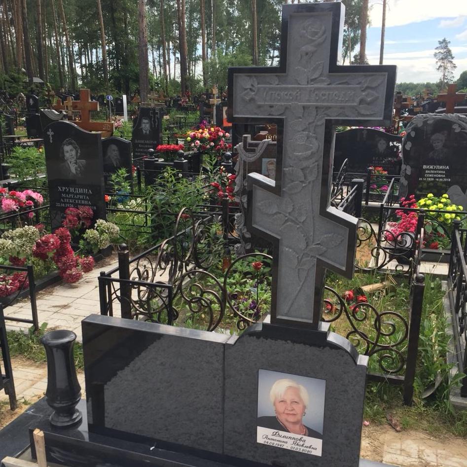 Крест с розами № 18438