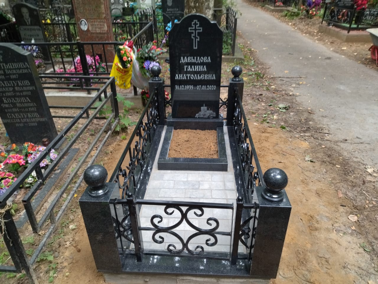 Брусчатка из Габбро Диабаза для мощения могилы