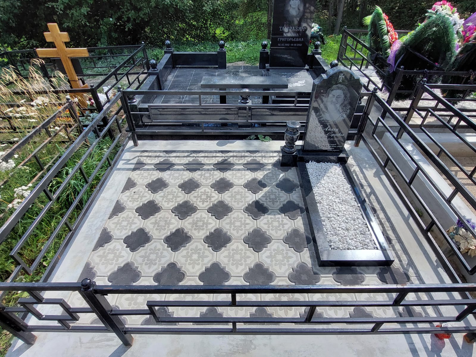 Тротуарная плитка для благоустройства захоронения 60006