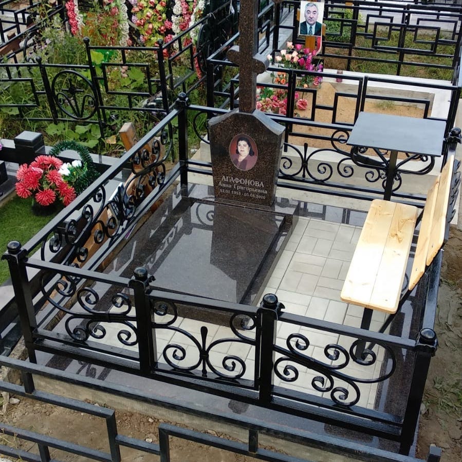 Металлический столик на захоронение 50002