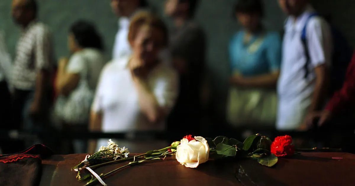 Траурные речи для похорон и поминок