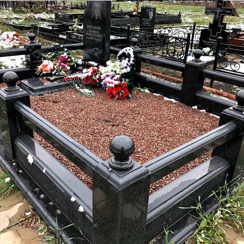 Цоколь на могилу составной 22140