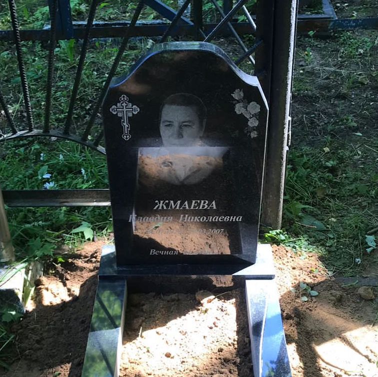 розочки уголок на памятник 96053