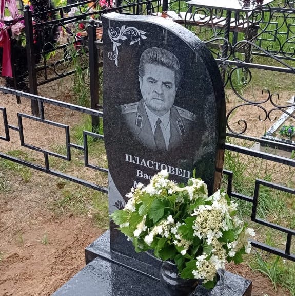 Виньетка-цветок на памятник из гранита 96036