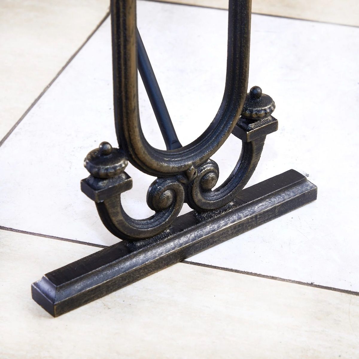 Лавочка на кладбище чугунная 82972