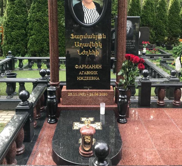 плитка из лезниковского гранита для облицовки могилы