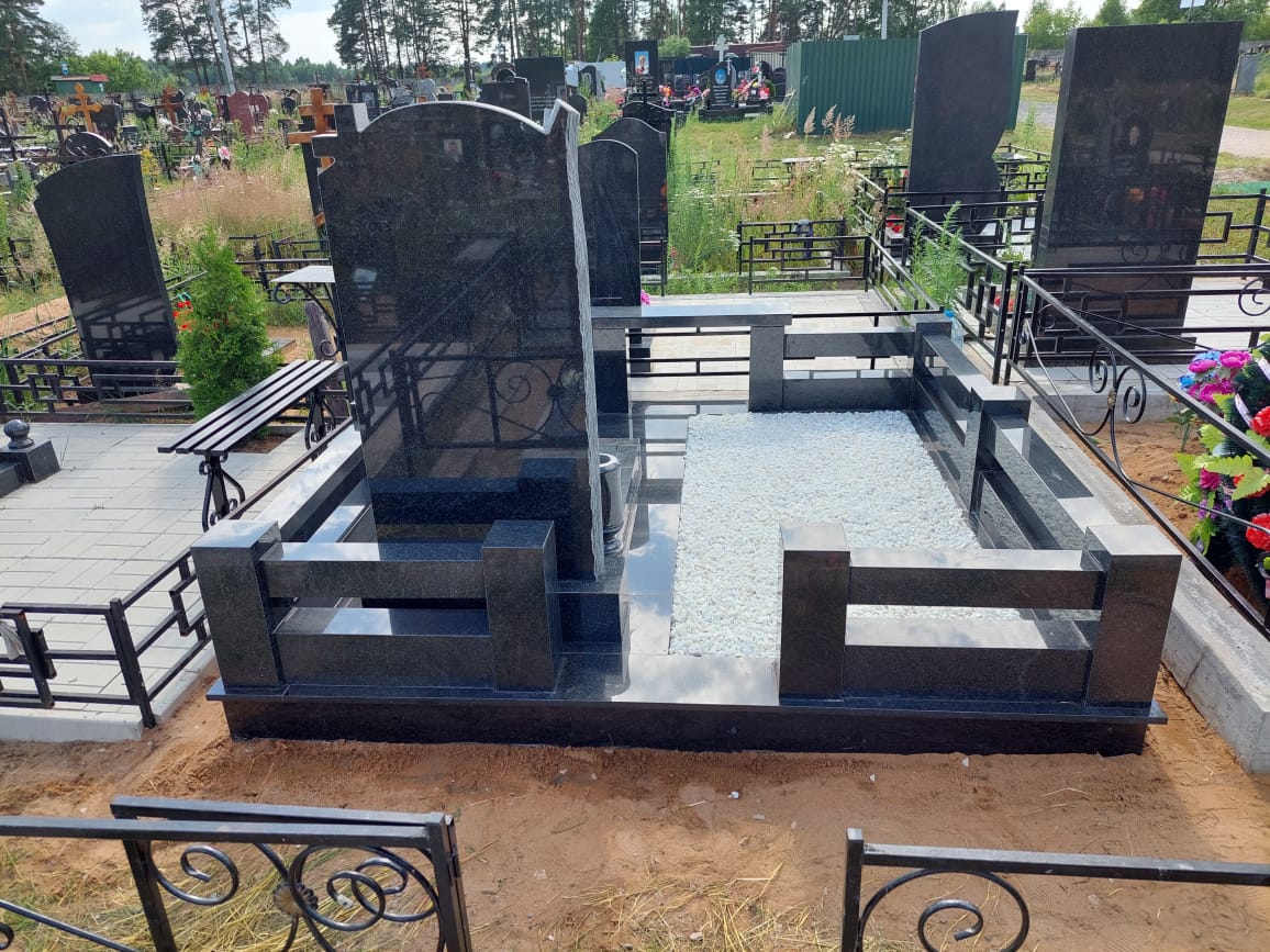 Цоколь на могилу составной 22140