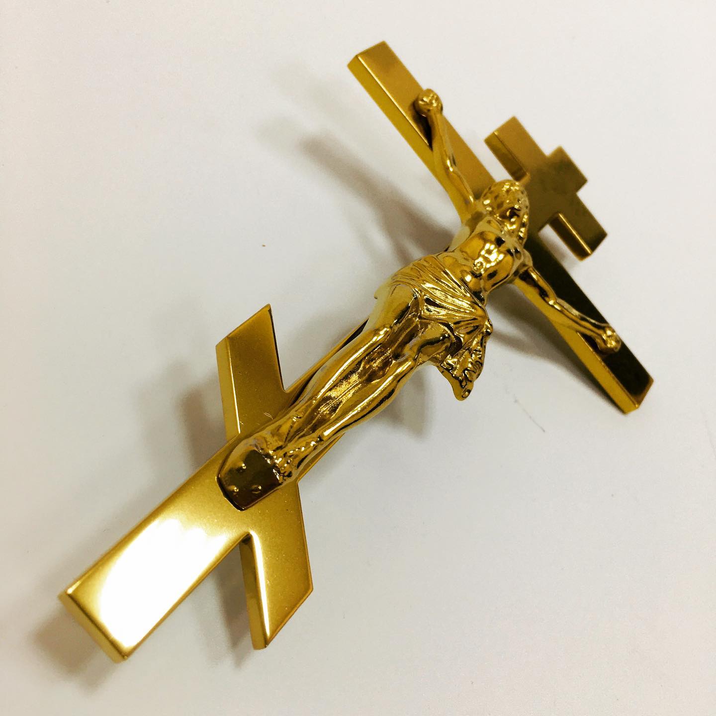 Крест с распятием из нержавеющей стали 83105