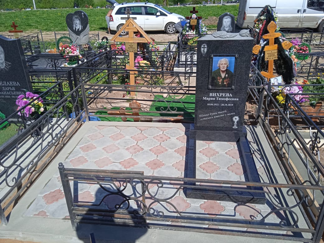 облицовка участка на кладбище тротуарной плиткой 60106