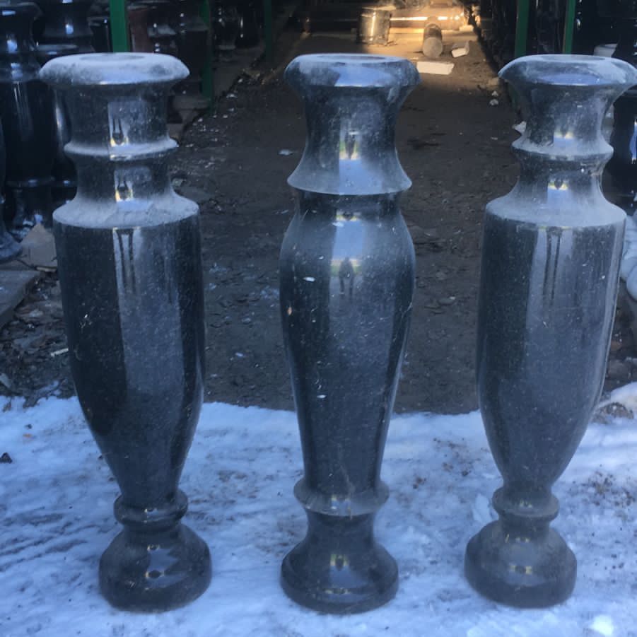 Ваза из гранита на могилу 41024