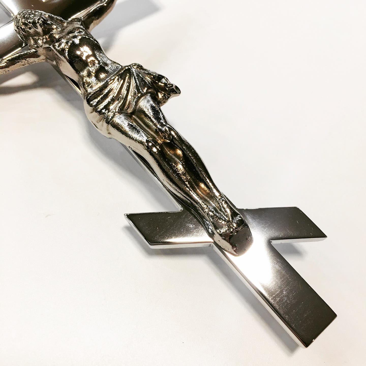 Крест с распятием из нержавеющей стали 82192