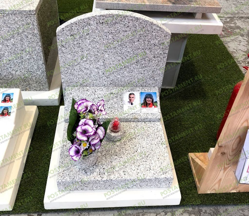 Цветы на памятник