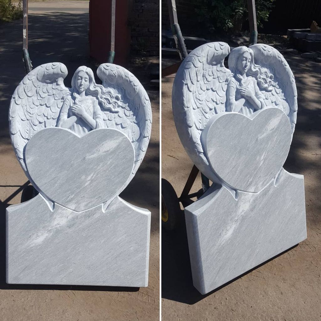 Ангел с сердцем из Полевского мрамора