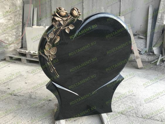 Розы в бронзе