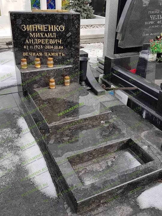 Колумбарный памятник из гранита Габбро