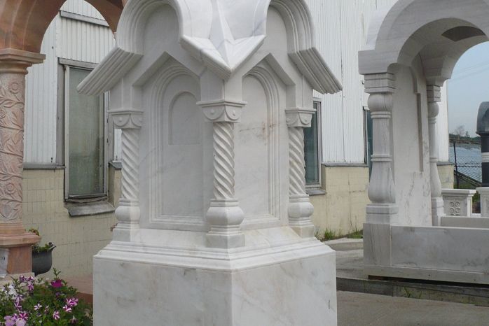 элитная часовня из мрамора элитная часовня из мрамора