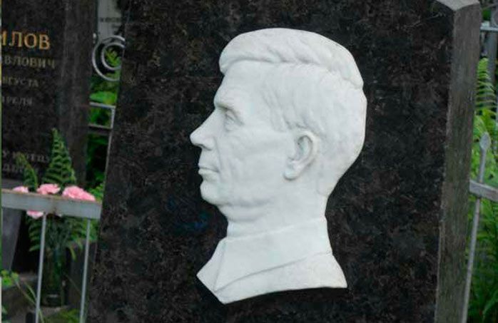 Мраморный барельеф фото