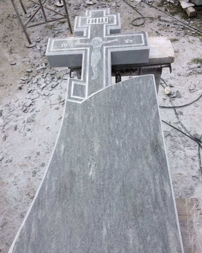 Мраморный крест