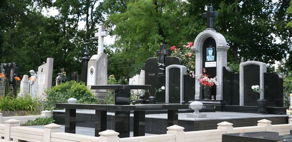 Мрамор и Мансуровский гранит в коплексе