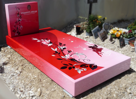 Памятник из стекла Памятник из стекла