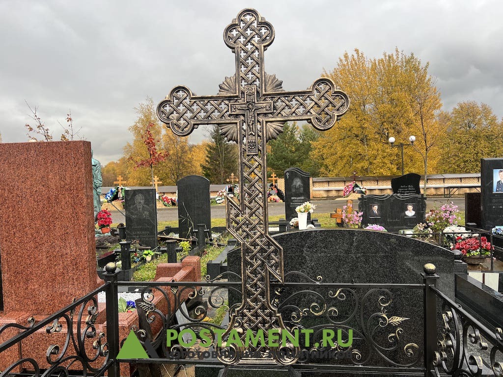 Комплекс мемориальный из чугуна на могилу