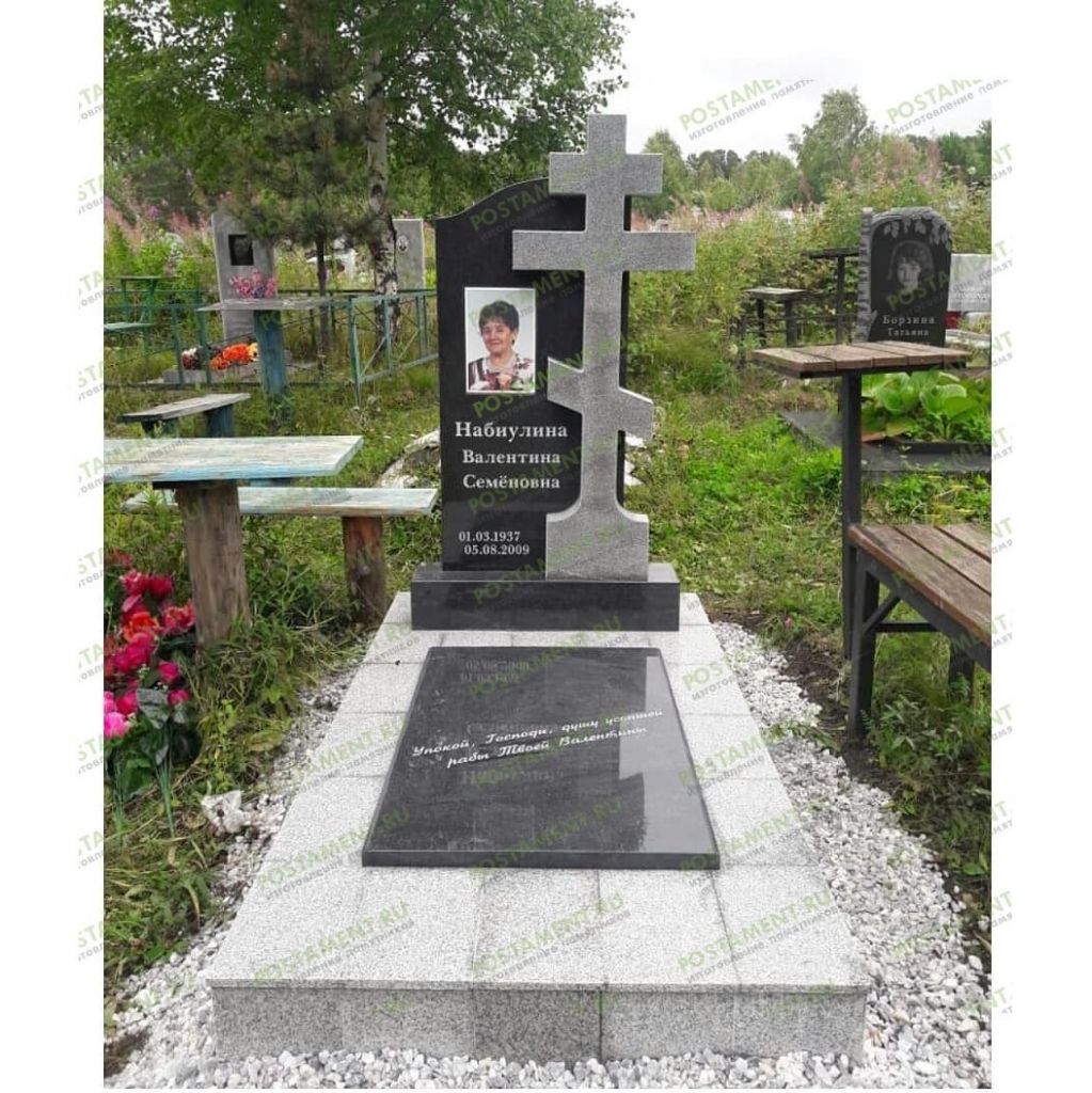 Надгробная плита и крест из Исетского гранита