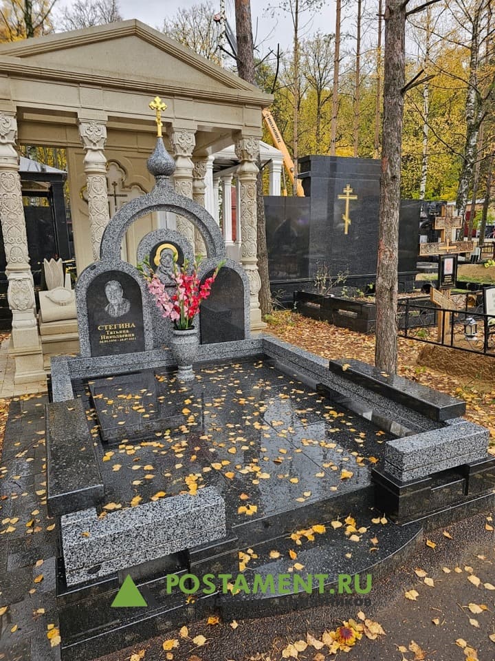 Часовня с цоколем гранитная православная