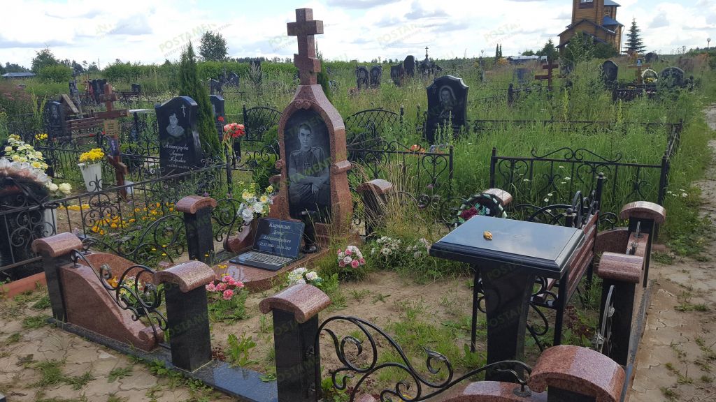 Ограждение металлическое с гранитом