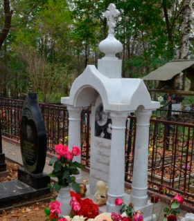 Православное надгробие памятник часовня надгробная плита стела