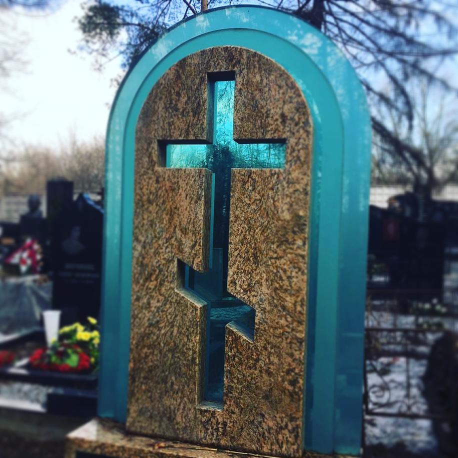 Голубой крест с гранитом