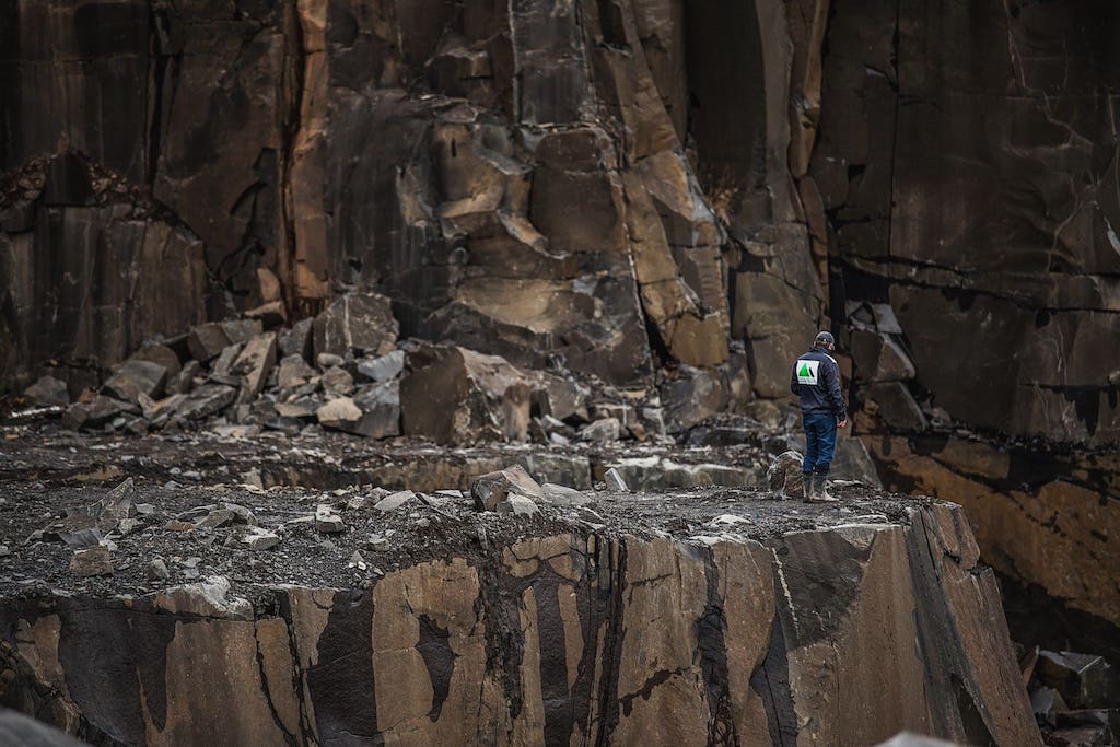 Карьер гранитных памятников Постамент