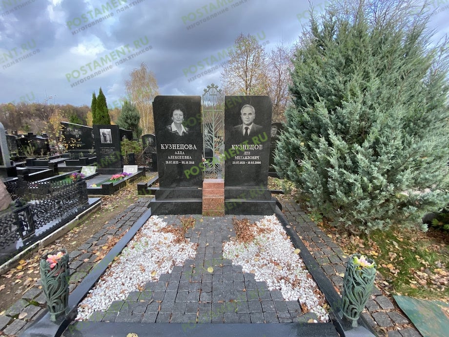 Брусчатка на могиле