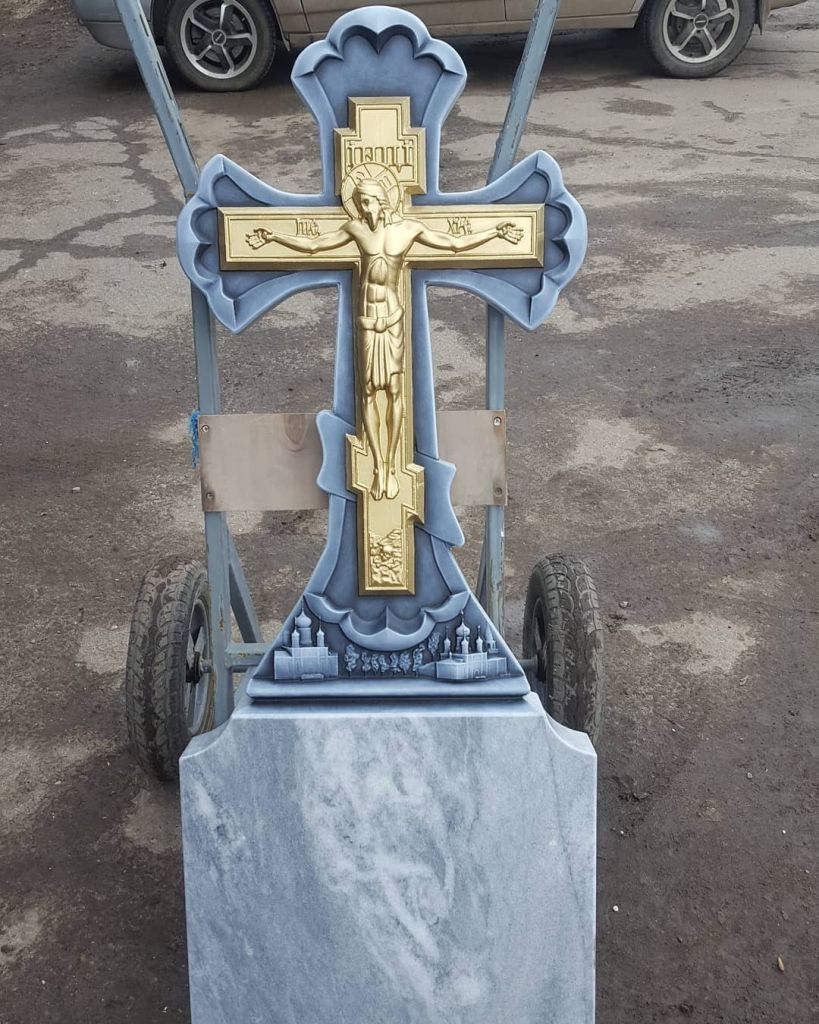 Крест с сусальным золотом